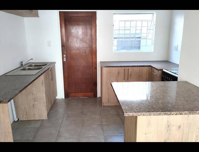 3 BEDROOM TOWNHOUSE FOR SALE IN BEDFORD GARDENS